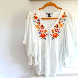 Vintage Forever 21 White Floral Embroidered Short Sleeve Top